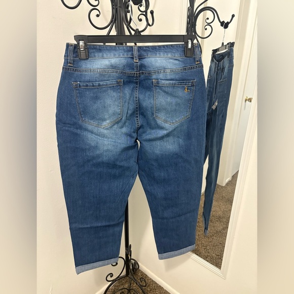 Measure & Made . Classic Blue Slim Straight Jeans - Picture 4 of 8